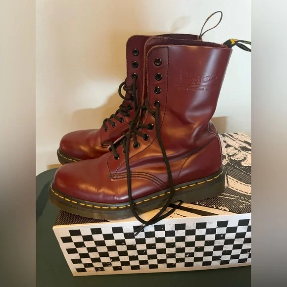 Maroon 1490 Dr marten boots women’s 7 - Picture 4 of 7